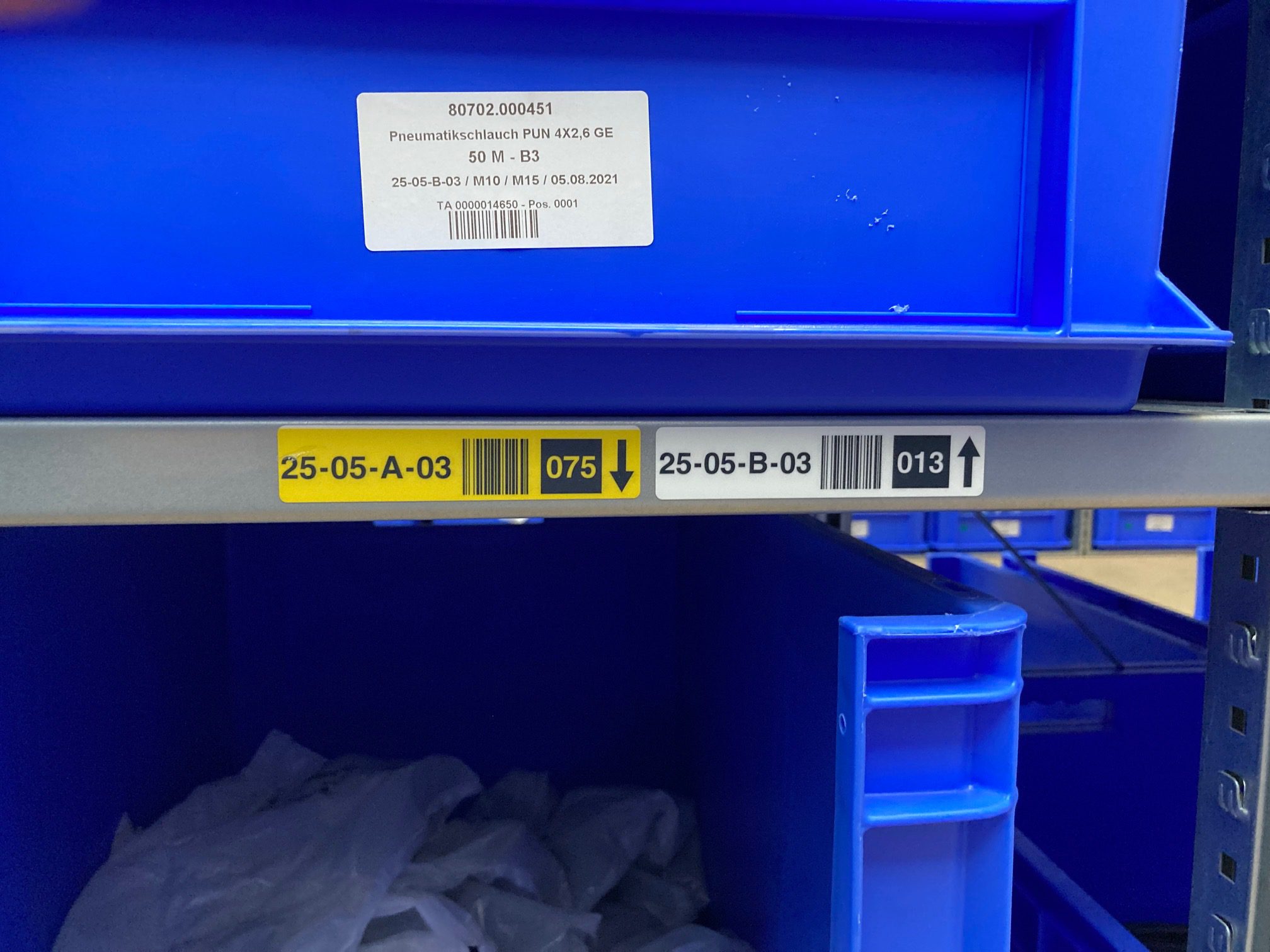 Kennzeichnung Fachbodenregalanlage bei Atlas Copco durch ONK